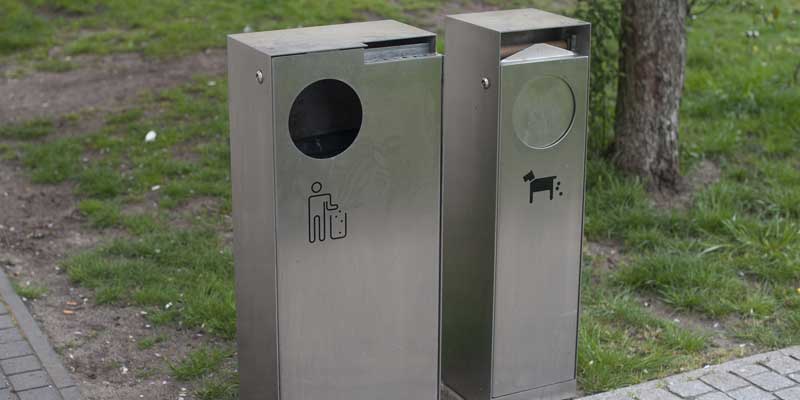 best garbage can for dog poop